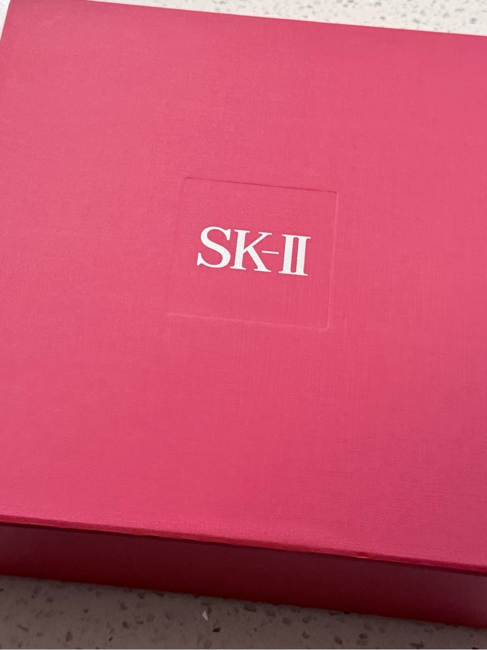 SK-II Essence, Mini Cleanser, Mini Toner, 2 Sheet Masks, & Mini Cream Gift Box